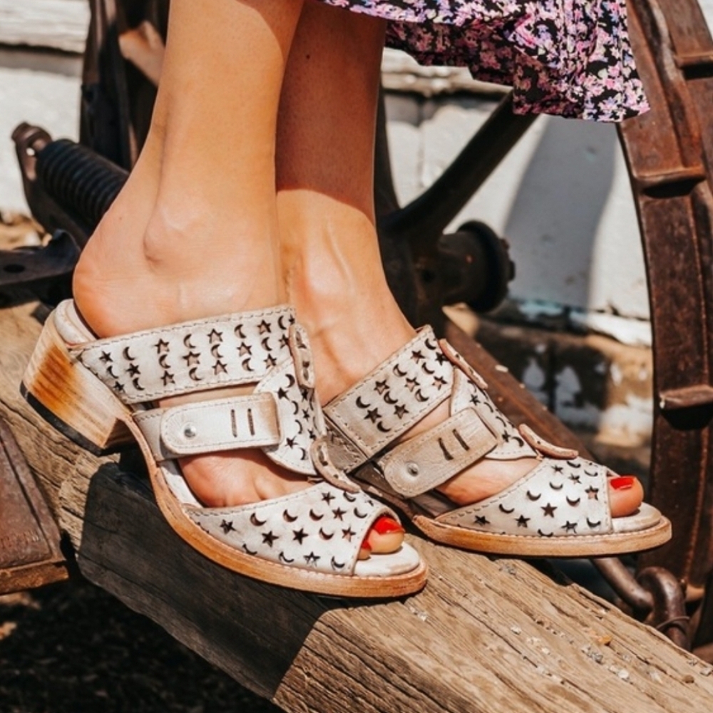 NEW - FREEBIRD by Steven Moonstar BLUSH -Women's Tan Leather Sandals, With A Box - Picture 9 of 11